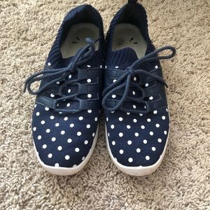 Isaac Mizrahi polka dot lace up sneaker
